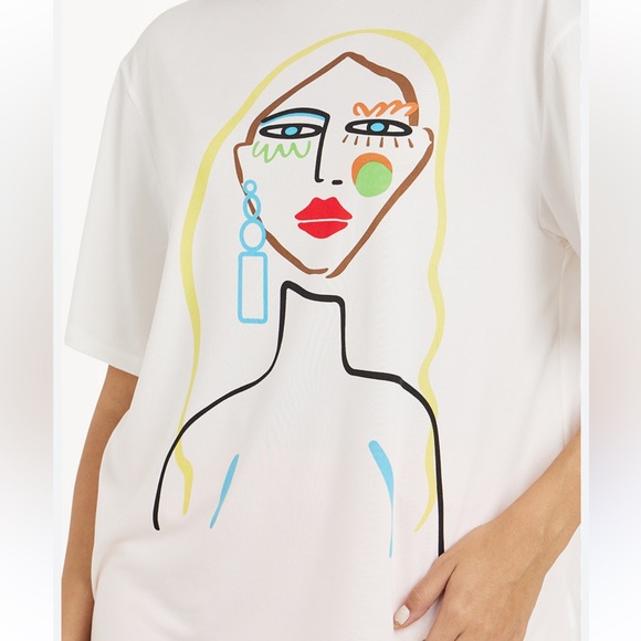 Zara Tops - White Graphic T-Shirt with Colorful Face Design